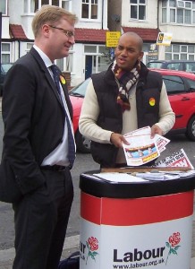 Cllr Mark Bennett campaigns with Chuka Umunna MP. Pic: StreathamLabour.org.uk