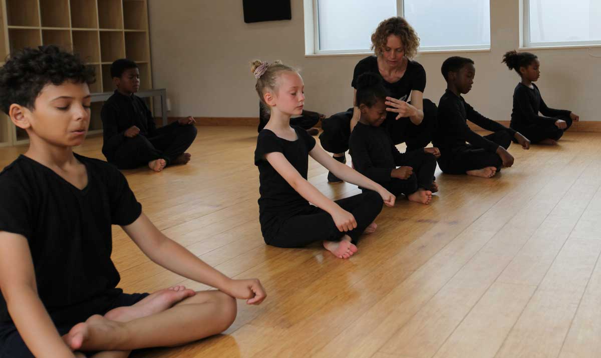 Children learning martial arts