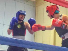 Vivien Parsons (left) in the ring with Rebecca Hennessy of the Togher boxing club in Cork, Ireland