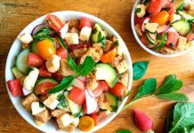 panzanella salad in bowl