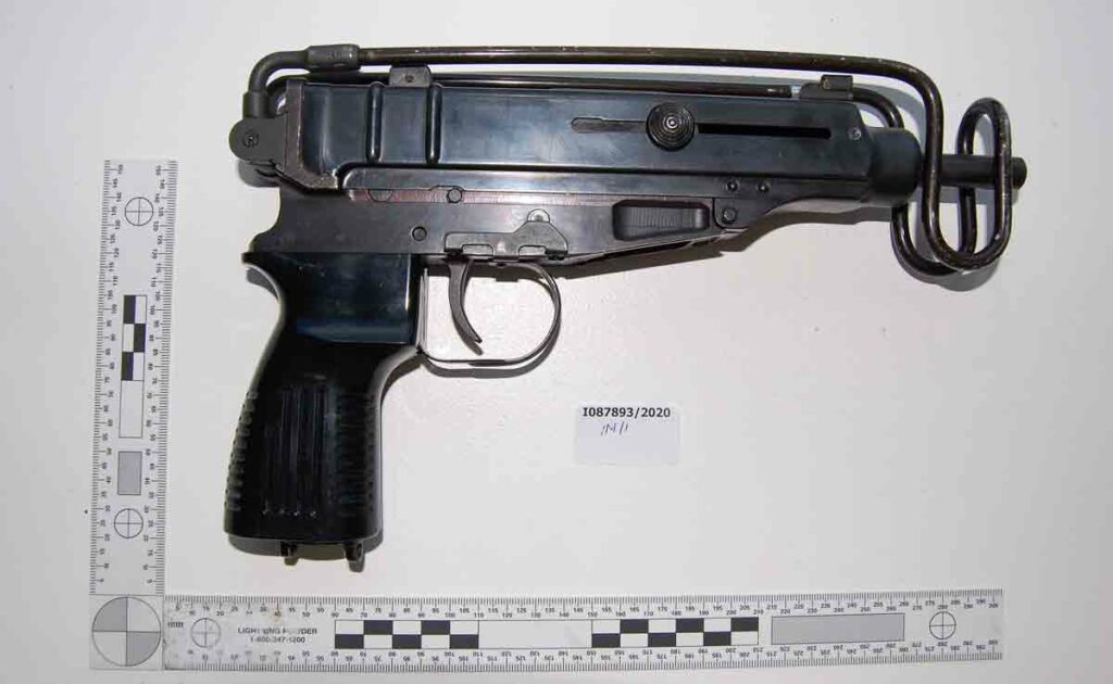 police image of machine pistol