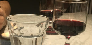 wine and water glasses