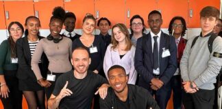 group of young people, pose for photo