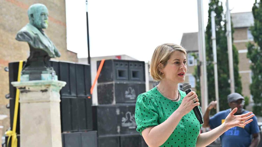 woman speaking with mic